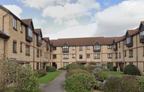 Flat 42 Willow Court, Spring Close, Dagenham, Essex RM8