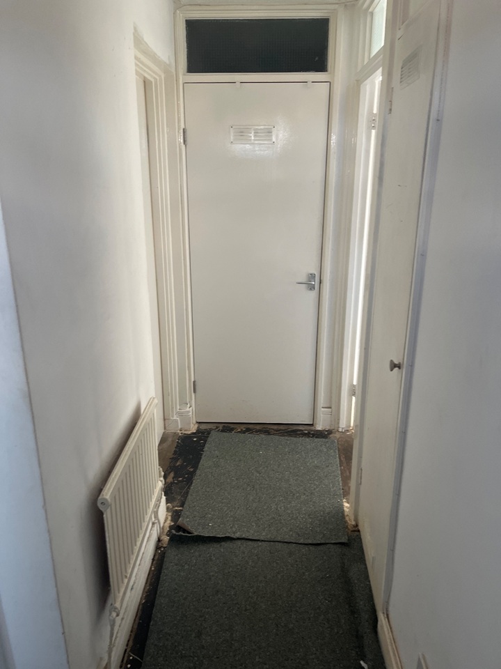 1 Bed Flat, New Place Square, SE16, N1 7GU photo 4