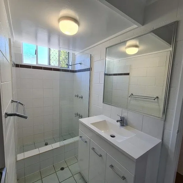 Additional image 4 of 2/32 Carr Street, Hermit Park QLD 4812