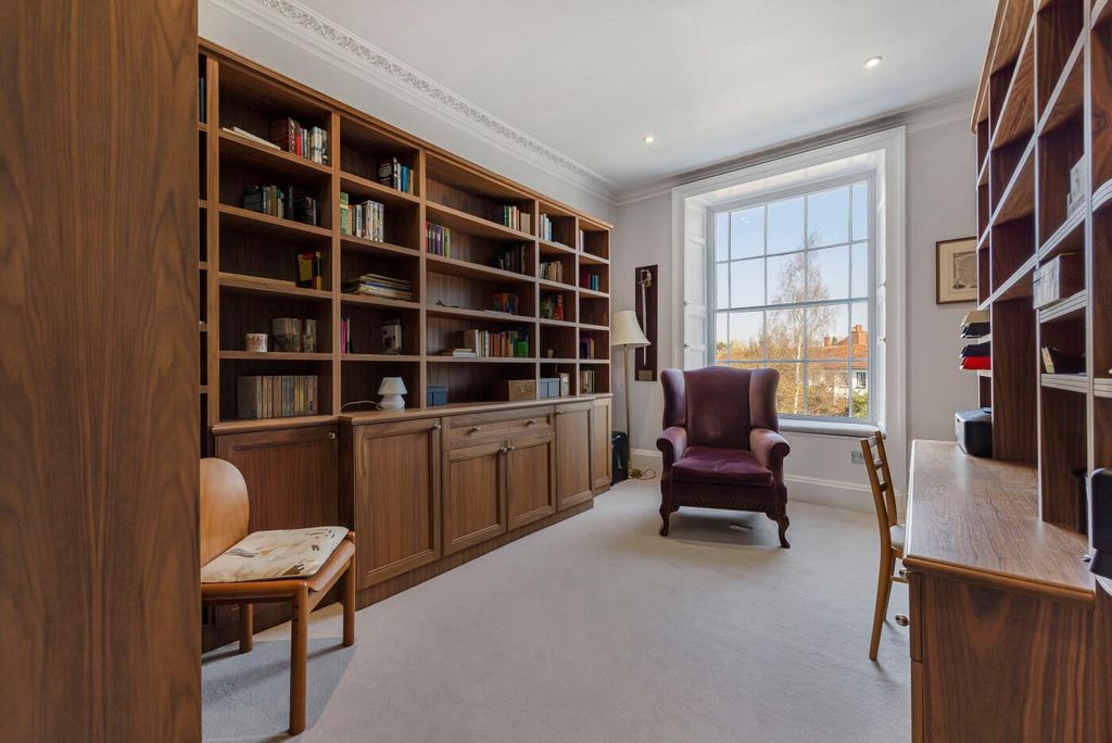 Additional image 5 of 4 bed flat for saleNorthfield End, Henley-On-Thames, Oxfordshire RG9