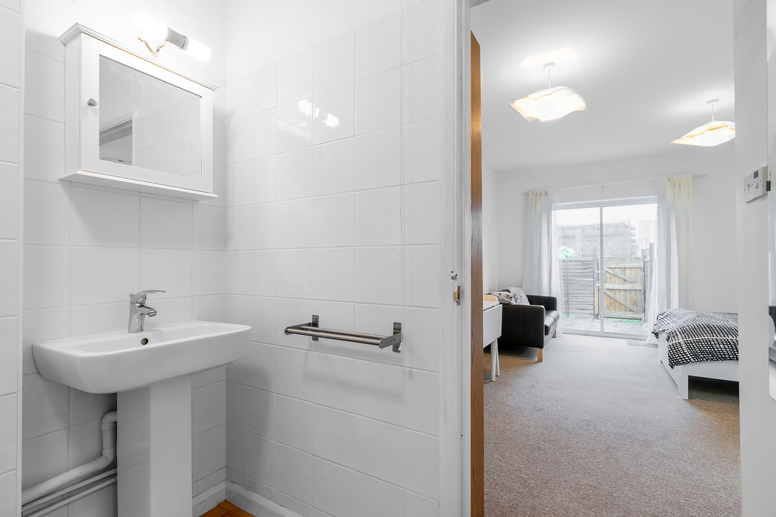 Additional image 10 of Studio Flat, Cavendish Road, CB1, N1 7GU