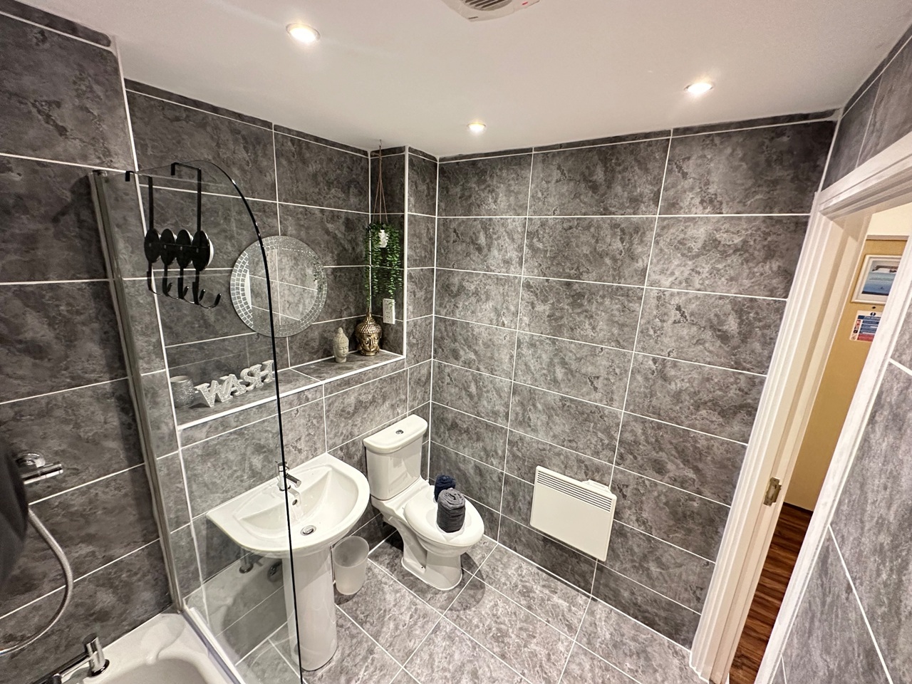 Additional image 10 of 1 Bed Flat, Centro West, DE1, N1 7GU