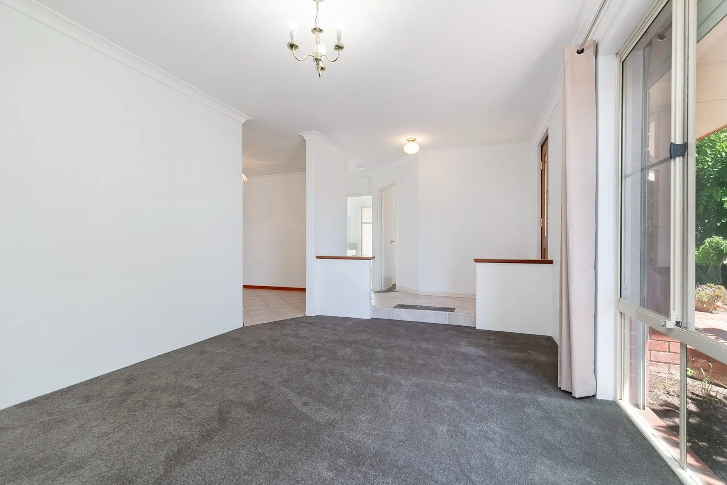 67 The Avenue, Warnbro WA 6169 photo 2