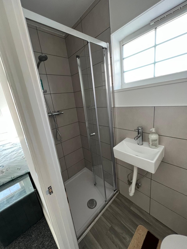 Additional image 20 of Room in a Shared House, Wilson Road, RG30, N1 7GU