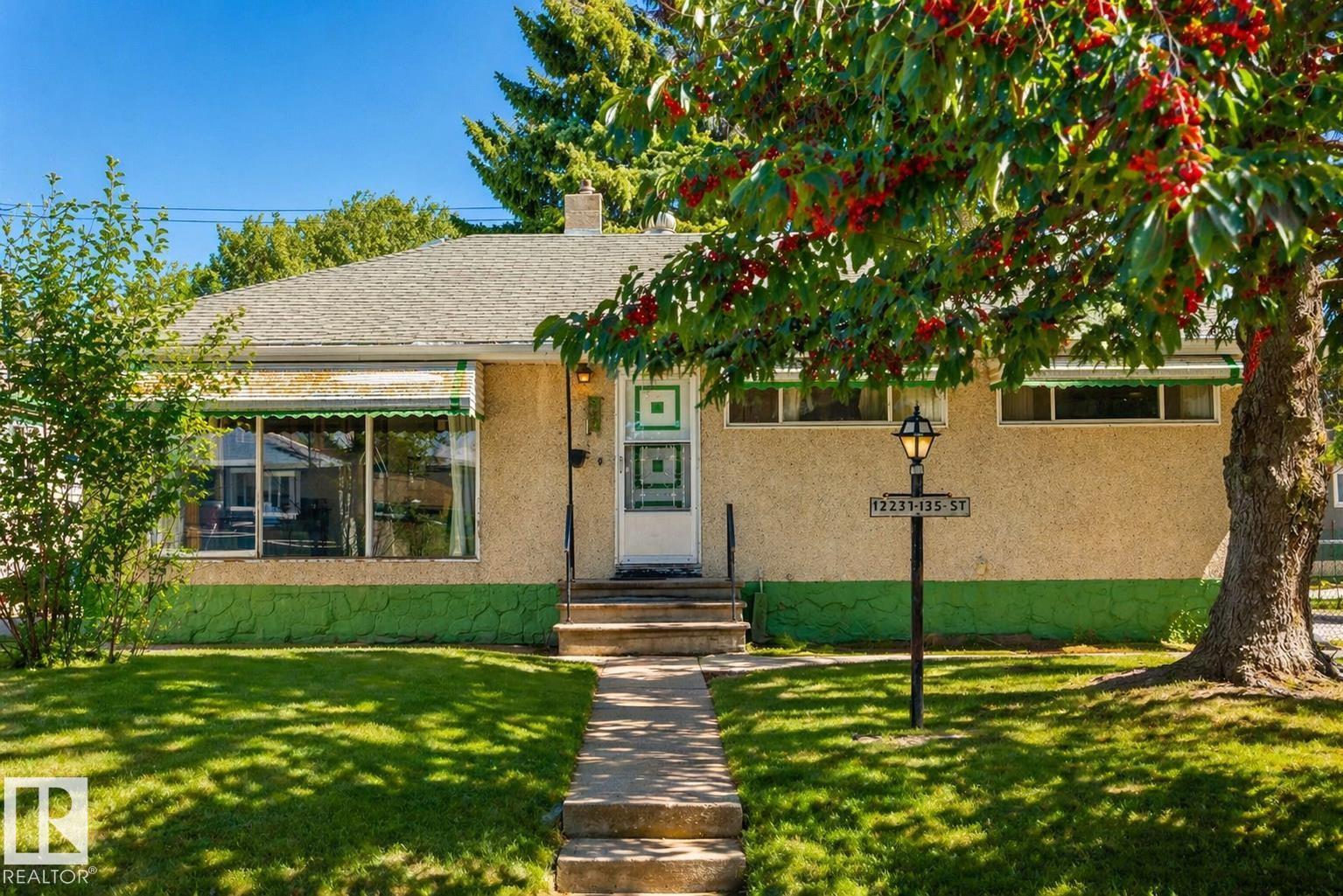 12237 135 ST NW