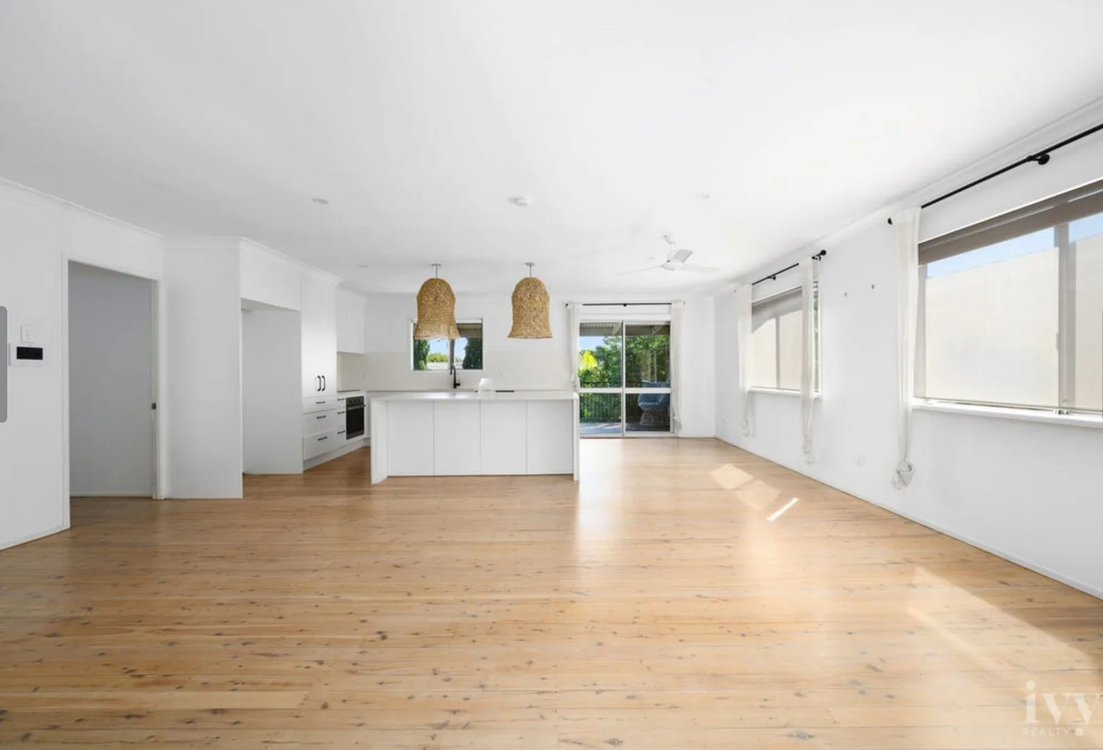 Additional image 3 of 244 Bayview St, Hollywell QLD 4216