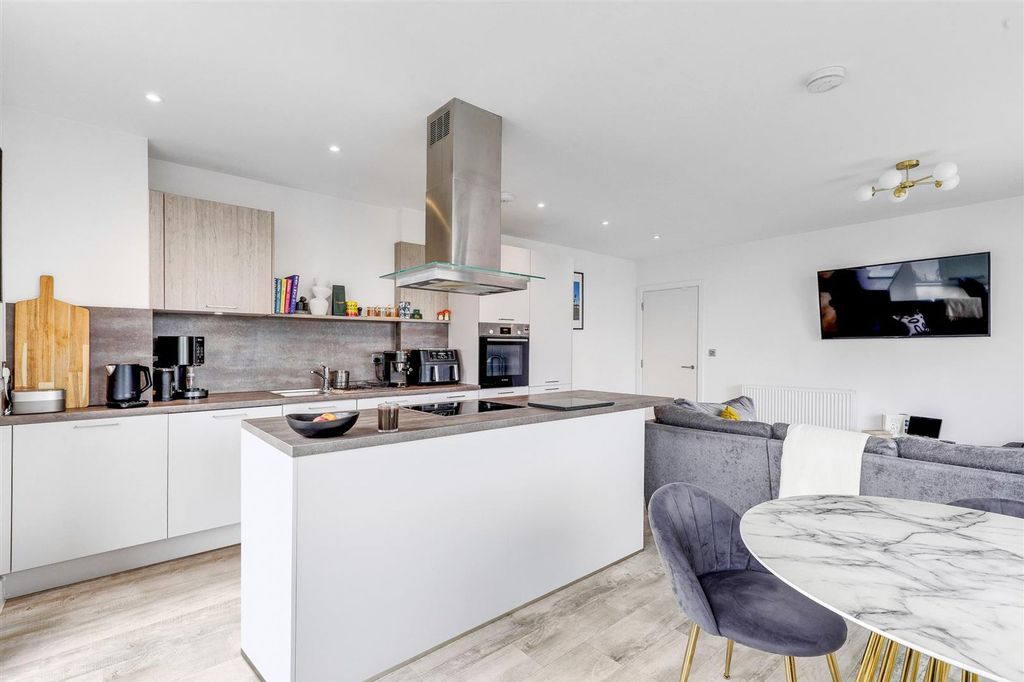 Additional image 4 of 2 bed flat for saleTrent Bridge View, Nottingham NG2