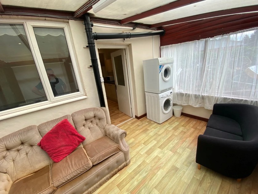 Additional image 8 of 3 Bed Semi-Detached House, Charter Avenue, CV4, N1 7GU