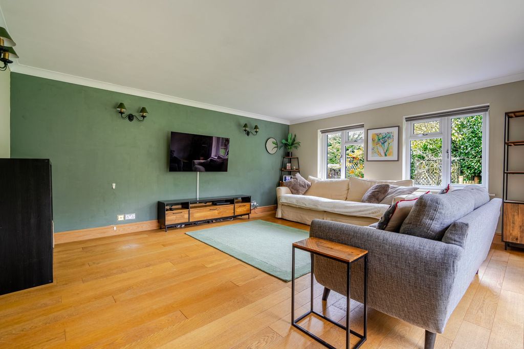 Additional image 5 of 5 bed detached house for saleLeycester Close, Windlesham GU20