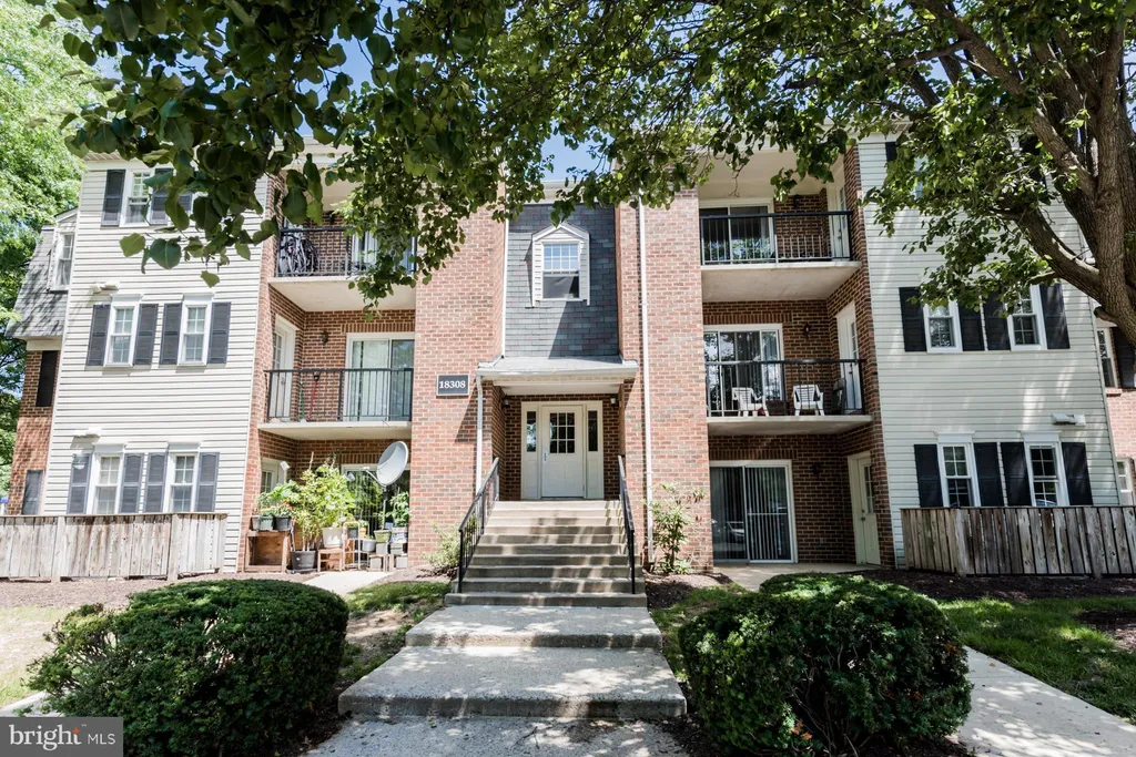 18308 Streamside Drive Unit 204, Gaithersburg, MD 20879