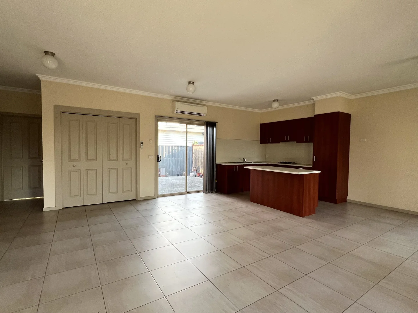 Additional image 2 of 5 Muntz Avenue, Glenroy VIC 3046