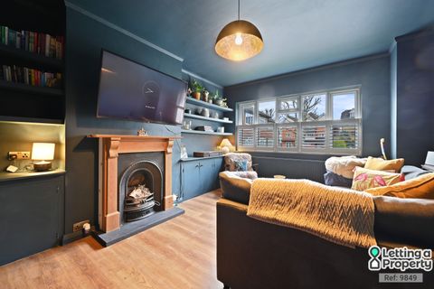 Friern Park, Park Lodge, Friern Park, London, Greater London N12