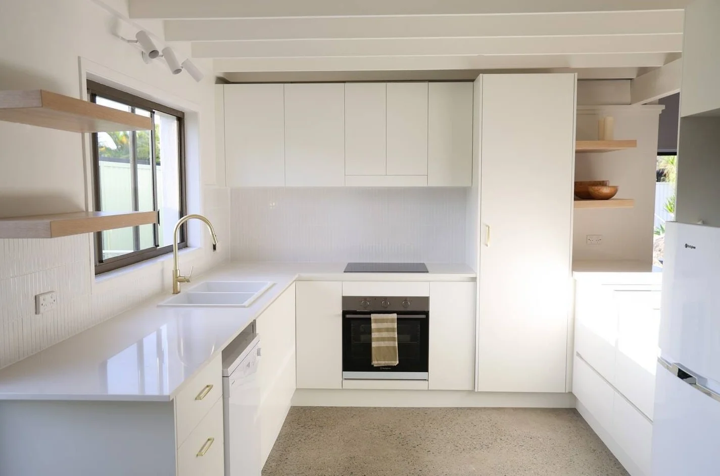 Additional image 5 of 5 Tirau Place, Broadbeach Waters QLD 4218