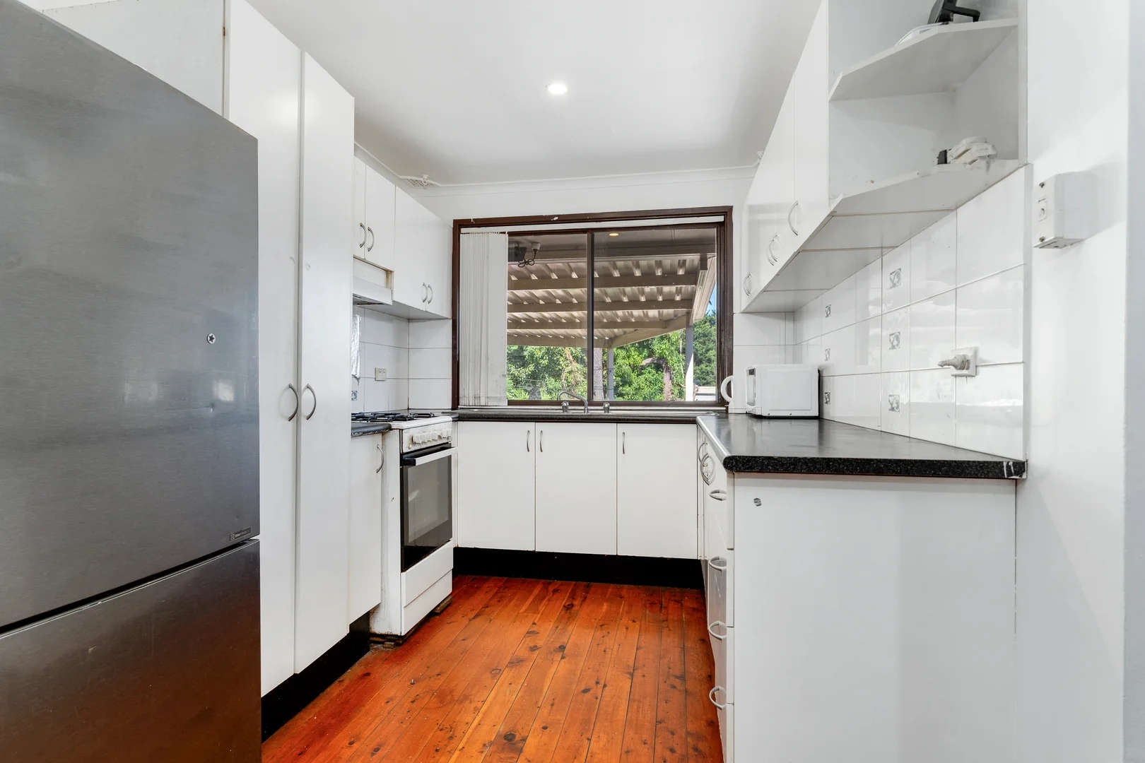 30 Thompson Place, Minto NSW 2566 photo 5