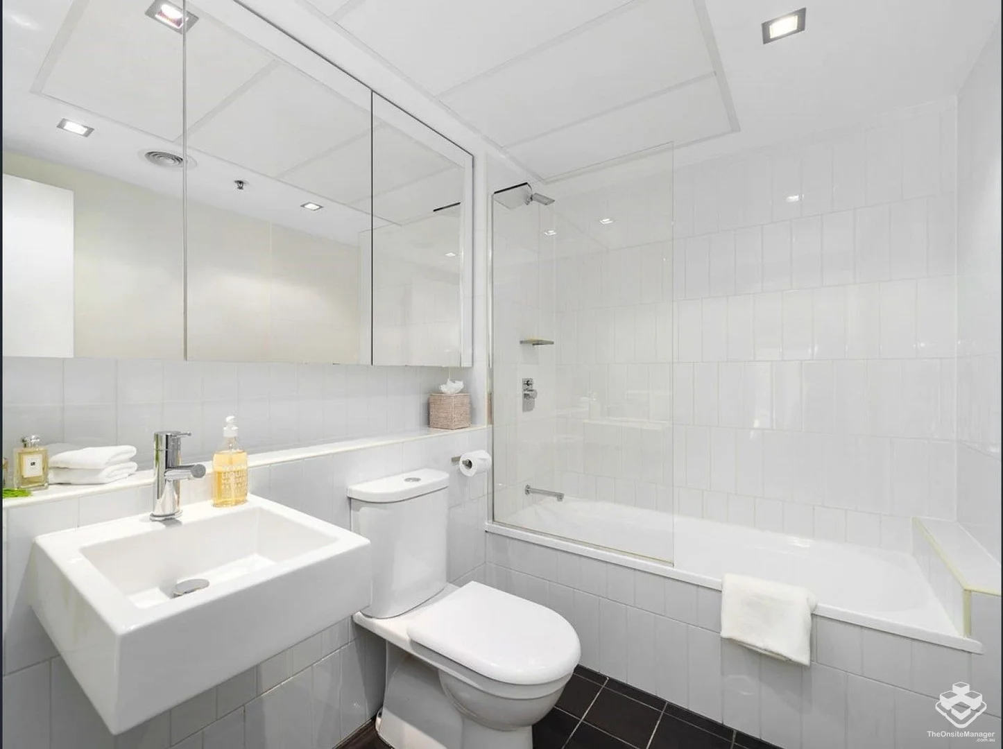 Additional image 7 of ID:21172626/36 Vernon Terrace, Teneriffe QLD 4005
