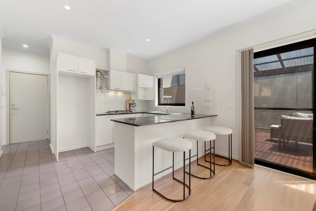 Additional image 2 of 5/40 Highclere Avenue, Mount Waverley VIC 3149