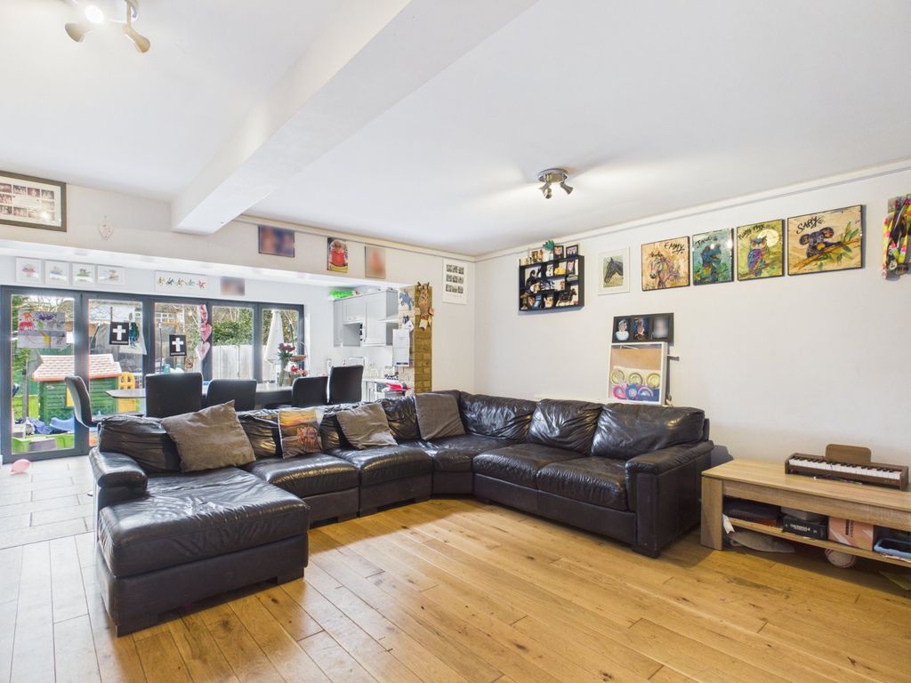 Additional image 2 of 3 bed end terrace house for saleAvondale Avenue, Staines-Upon-Thames, Surrey TW18