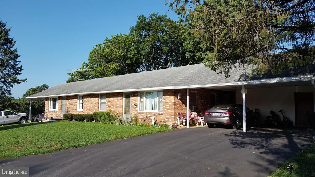 11918 Redbud Lane, Hagerstown, MD 21742