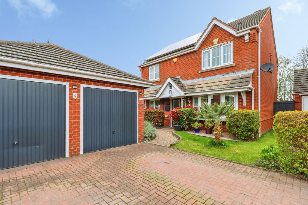 4 bed detached house for saleAmbleside Way, Telford TF2