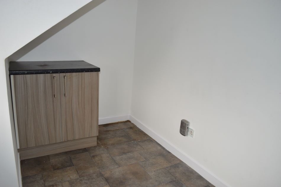 Studio Flat, Uppingham Road, LE5, N1 7GU photo 4