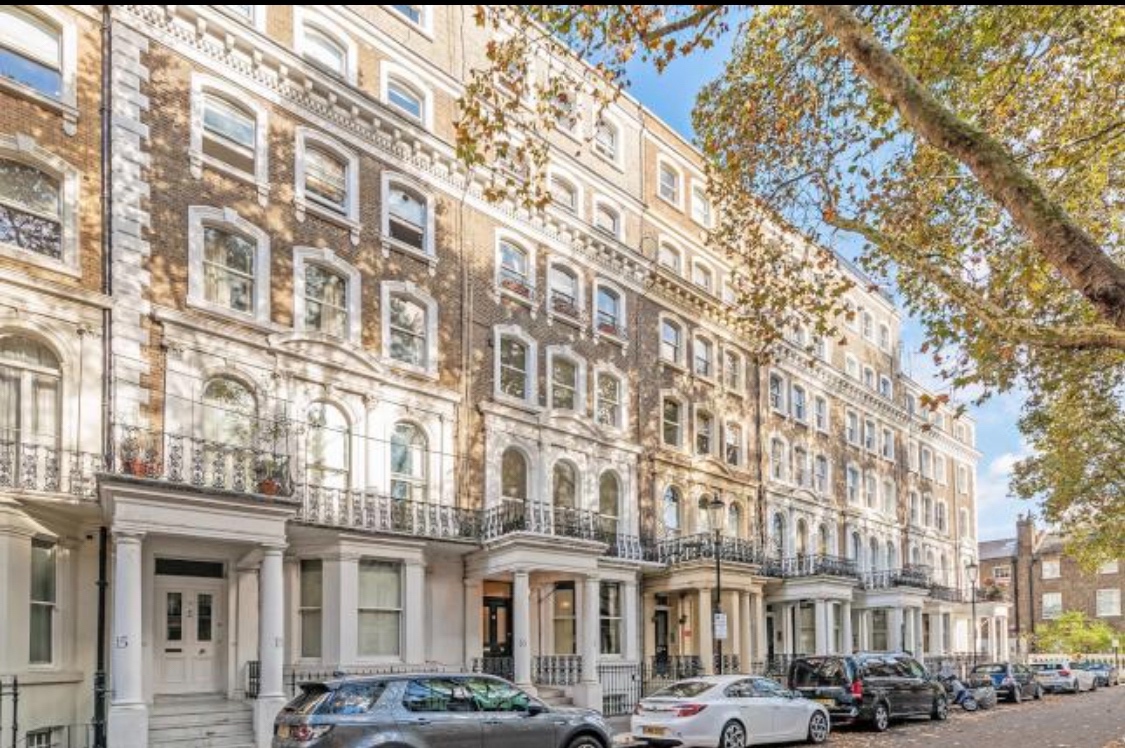 1 Bed Flat, Beaufort Gardens, SW3, N1 7GU