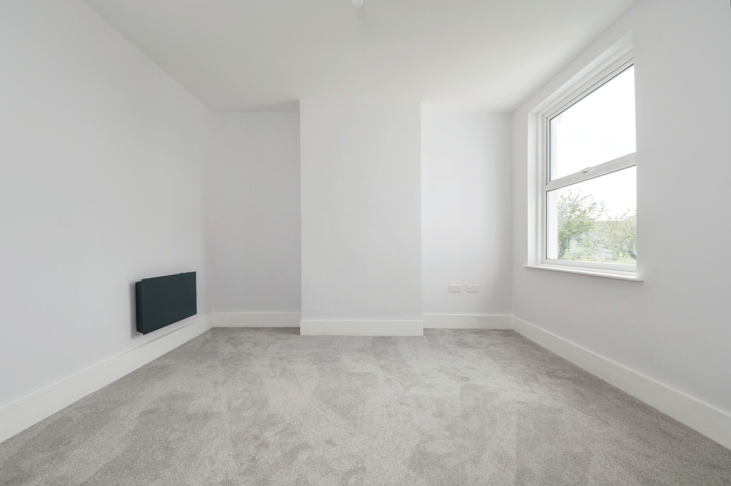 1 Bed Flat, Ludlow Road, SO19, N1 7GU