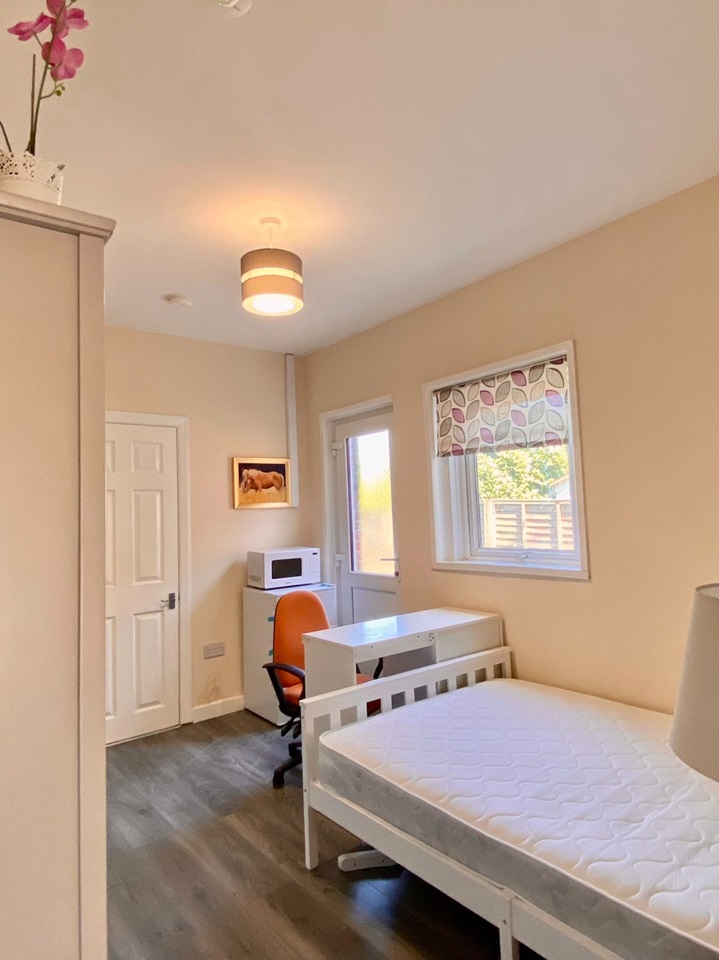 Additional image 12 of Room in a Shared House, Mayfield Road, SO17, N1 7GU
