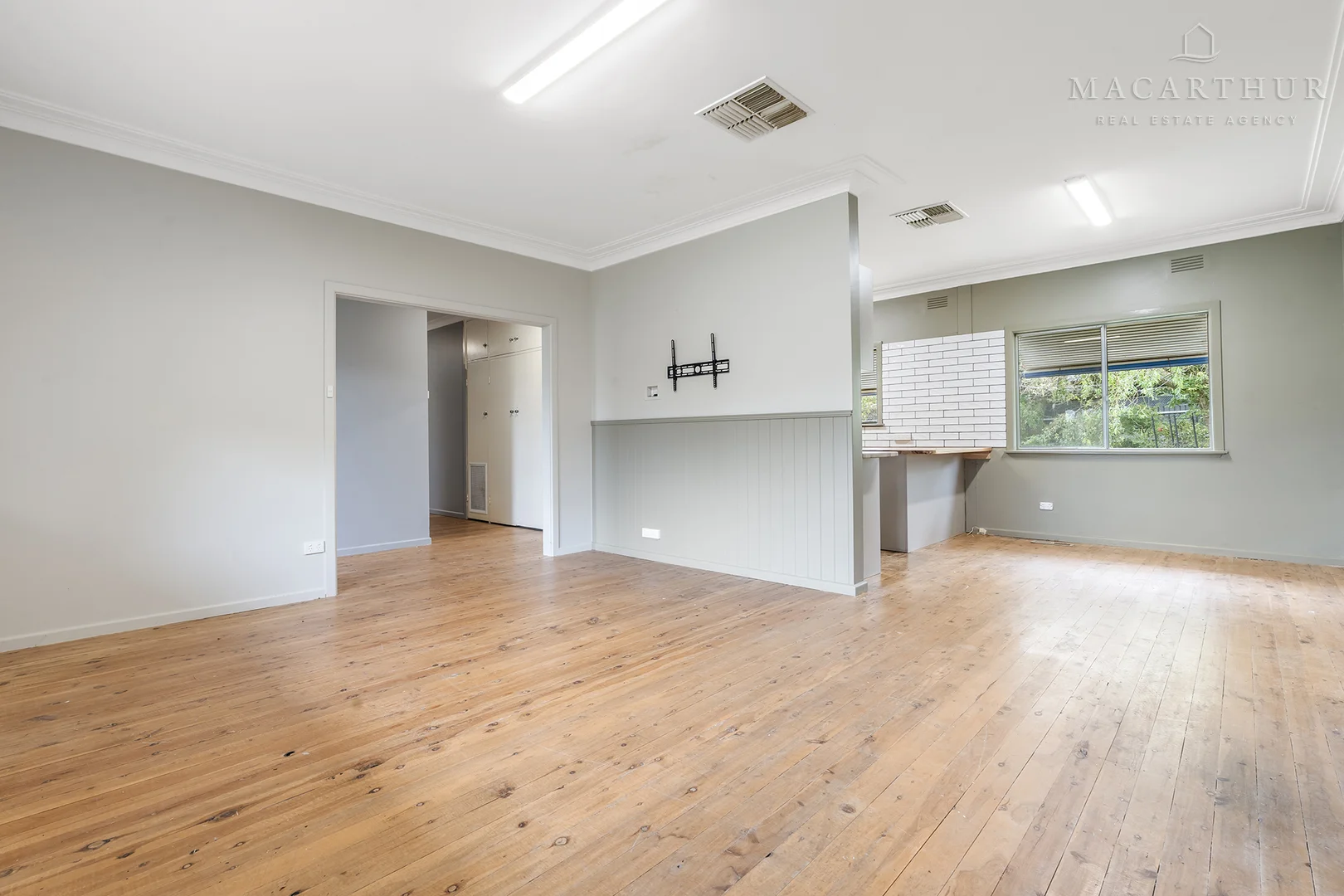 Additional image 3 of 4 Kennedy Avenue, Kooringal NSW 2650