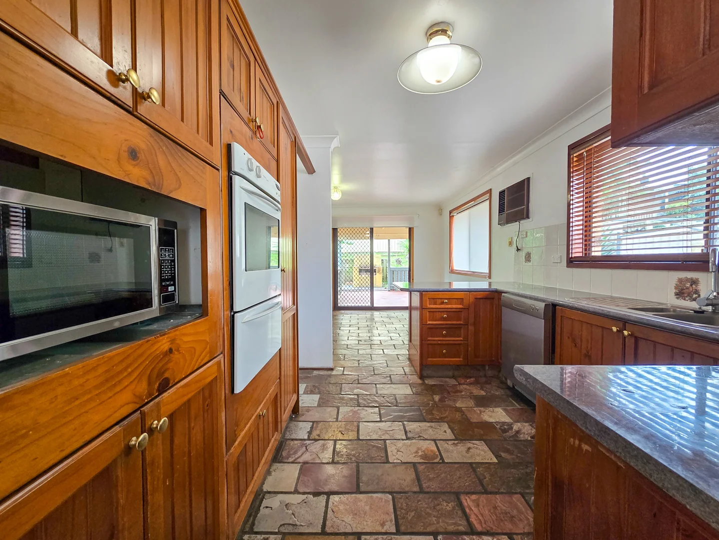 Additional image 4 of 19 Estella Place, Ambarvale NSW 2560