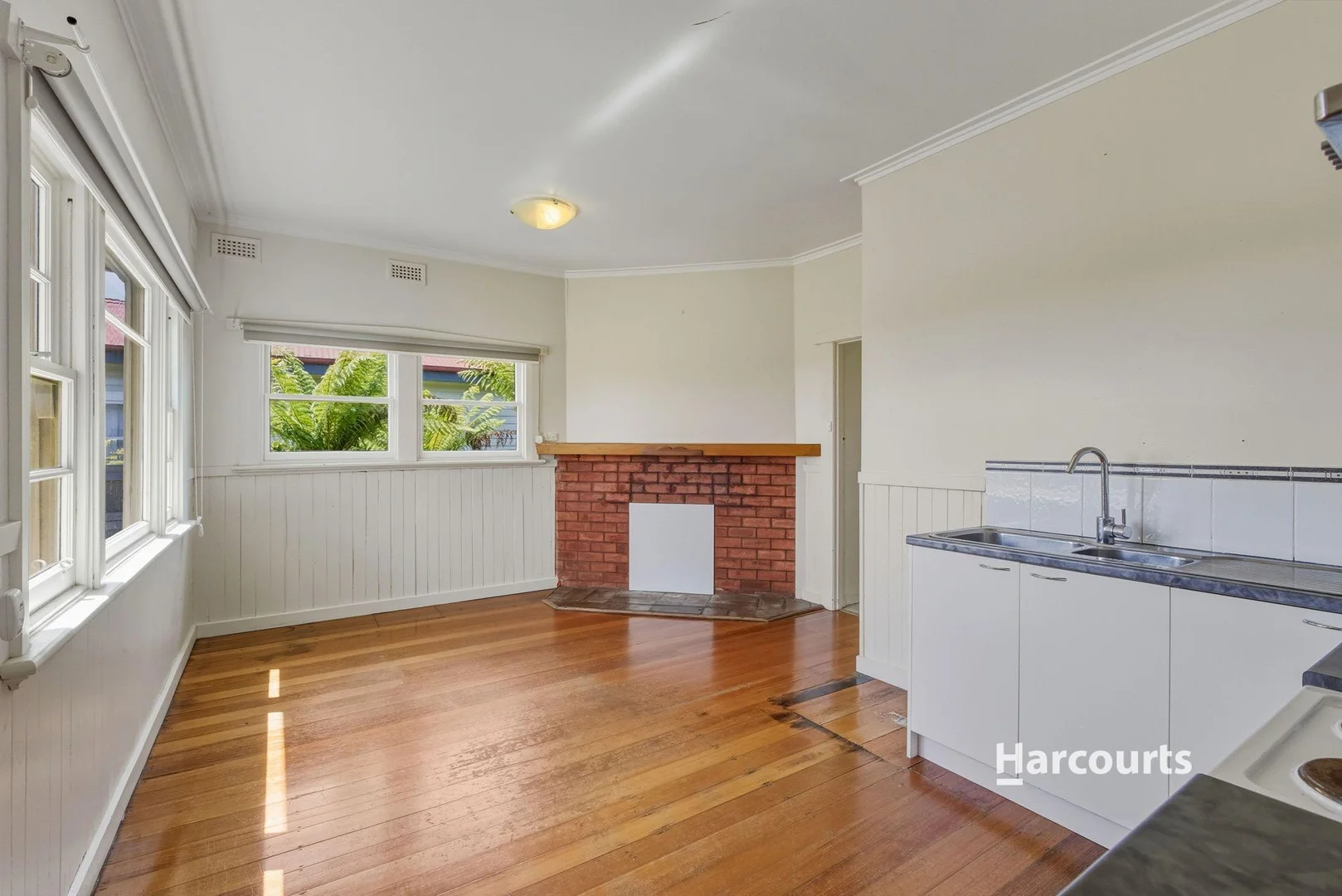 Additional image 6 of 1/135 Oldaker Street, Devonport TAS 7310
