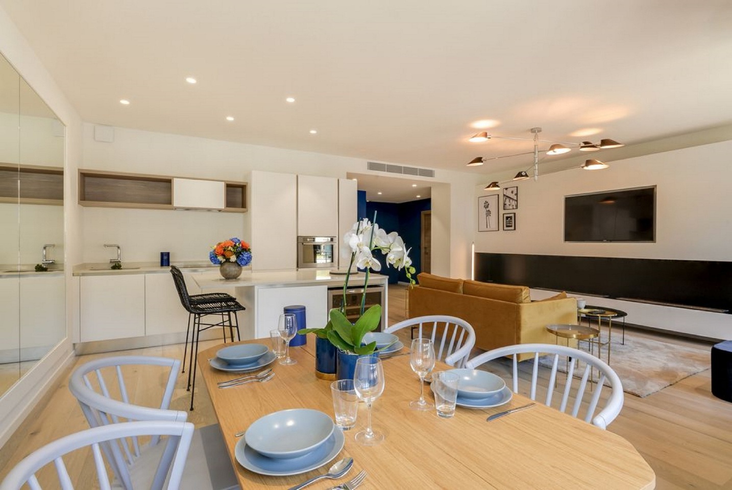 Additional image 4 of 2 Bed Flat, Hills Avenue, CB1, N1 7GU