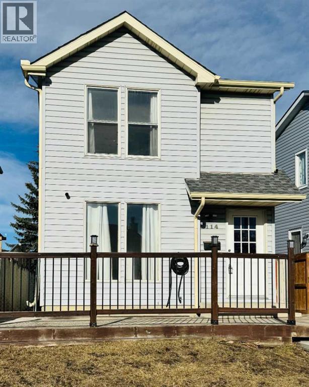 114 Castledale Way NE