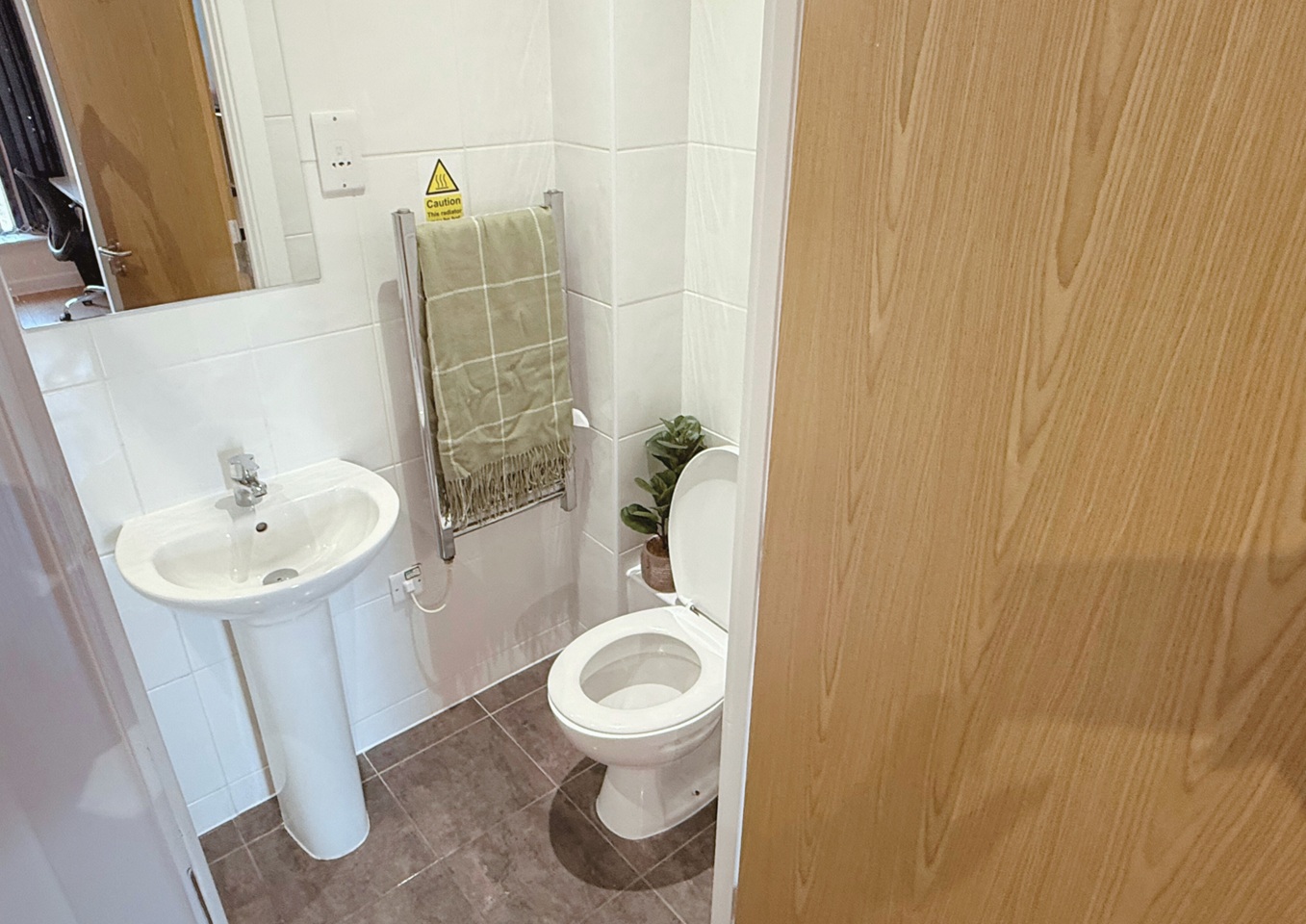 Additional image 17 of Studio Flat, London Road, LE2, N1 7GU