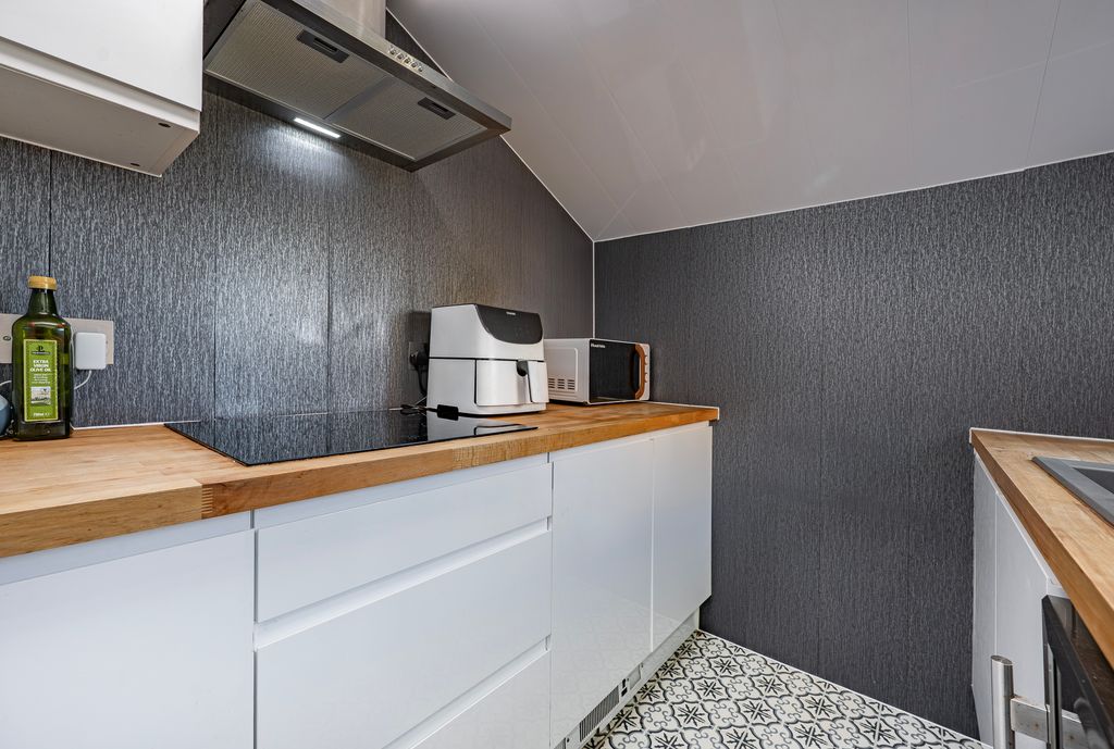Additional image 17 of 2 bed flat for saleBalvaird Drive, Rutherglen, Glasgow G73