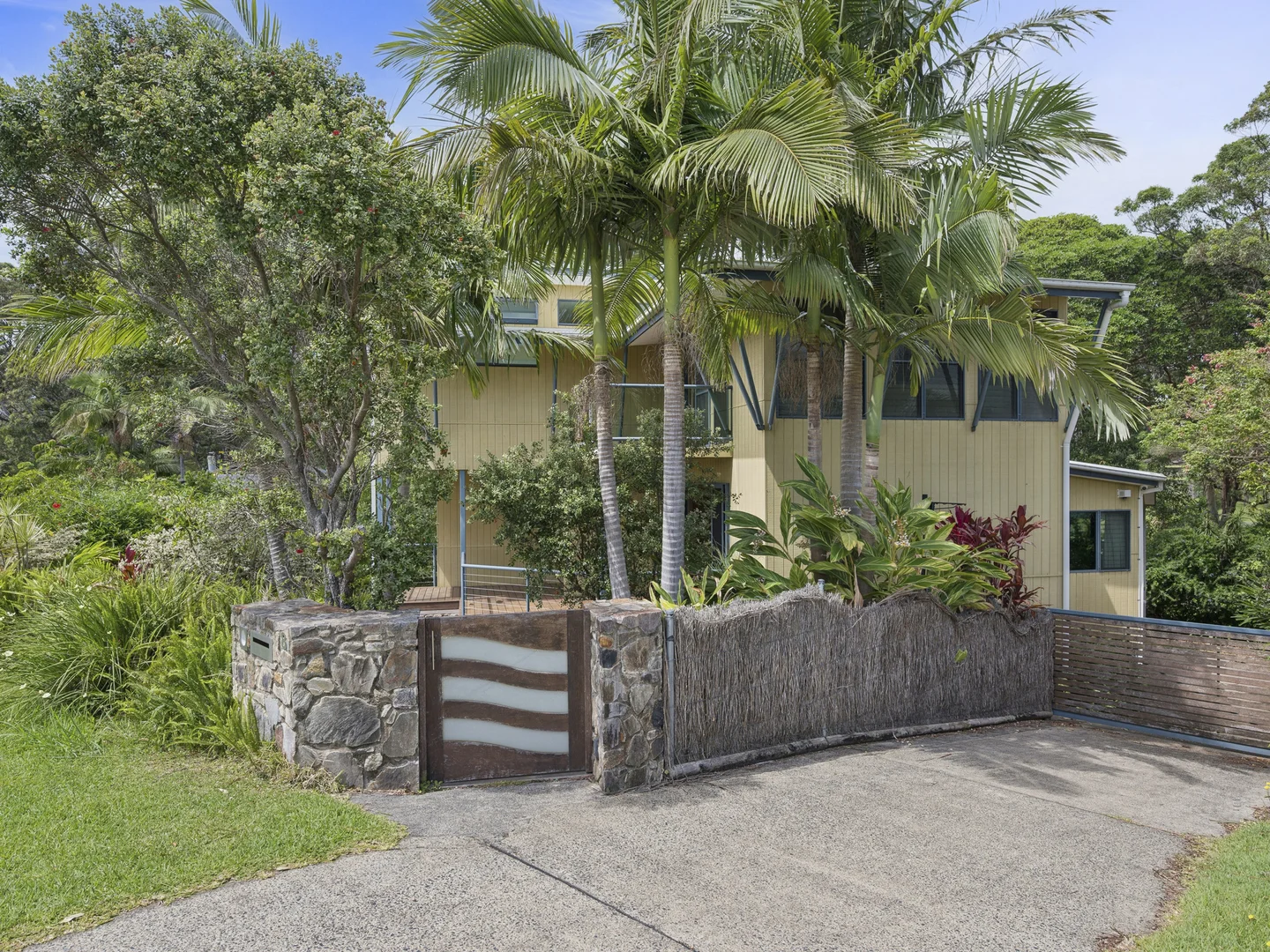 Additional image 2 of 8 Sandy Beach Road, Korora NSW 2450