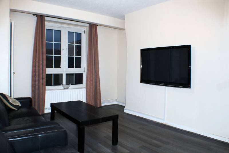 Room in a Shared Flat, Ross House, E1W, N1 7GU photo 3