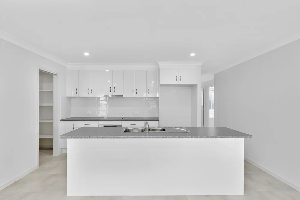 48 Barron Road, Birkdale QLD 4159 photo 2
