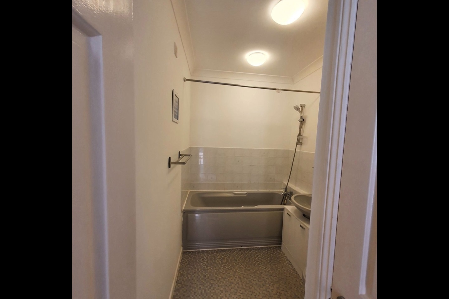 Additional image 13 of 1 Bed Maisonette, Shirley Road, SO15, N1 7GU