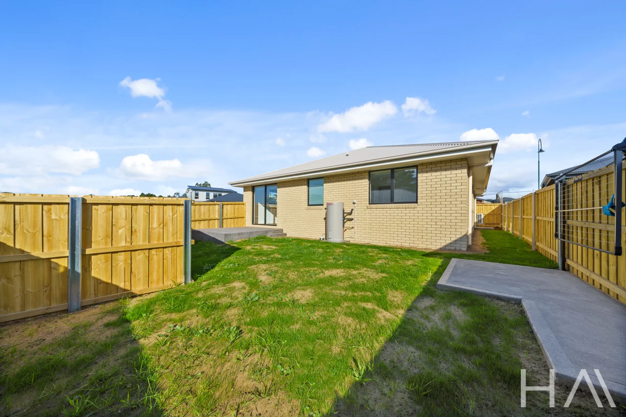 Additional image 12 of 1/45 Sandpiper Dr, Midway Point TAS 7171
