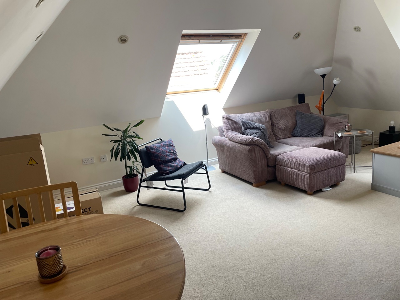 2 Bed Flat, Green End Rd, CB4, N1 7GU photo 3