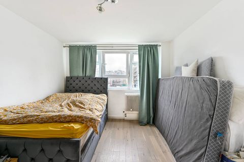 Napier Court, Islington, London N1