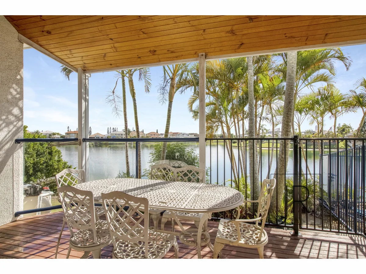 86 Cypress Drive, Broadbeach Waters QLD 4218