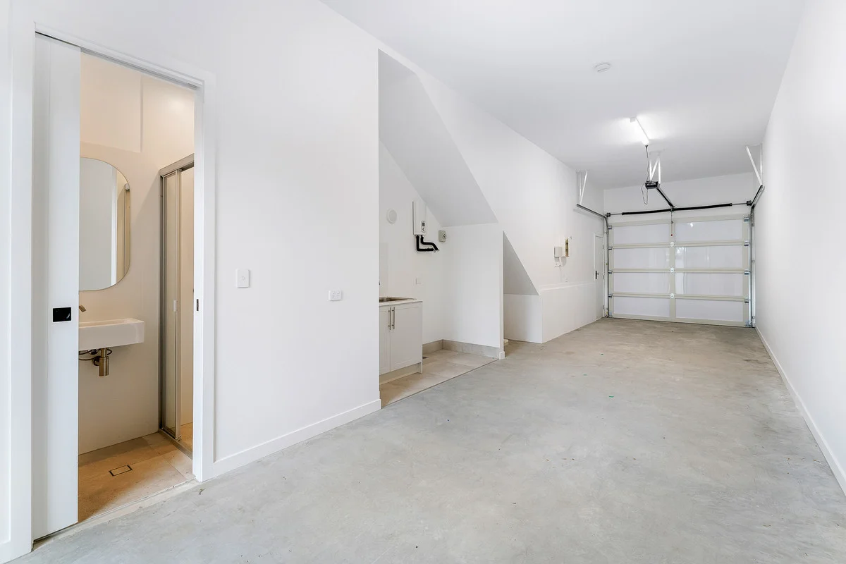 Additional image 15 of 5/6 Ikkina Road, Burleigh Heads QLD 4220
