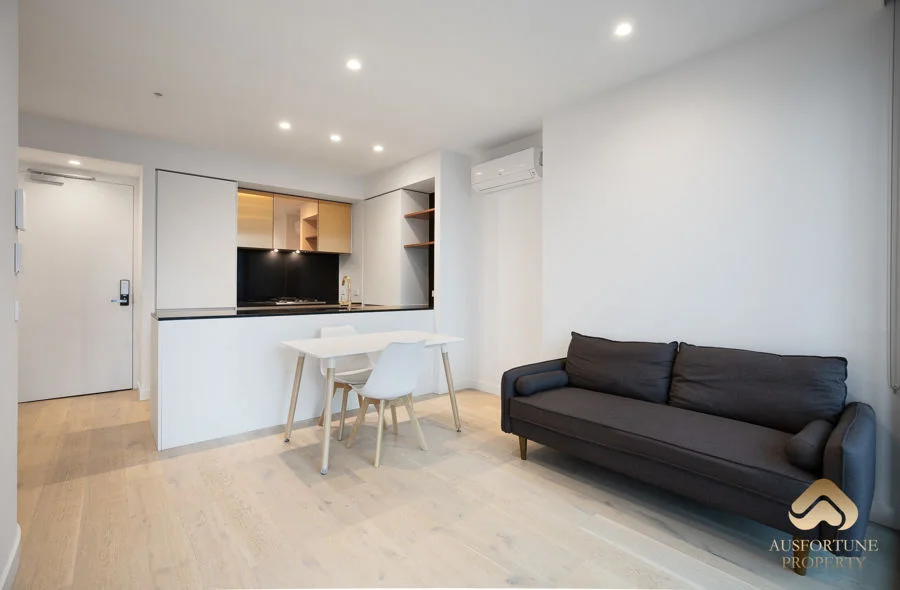 Additional image 3 of 3307/228 La Trobe Street, Melbourne VIC 3000
