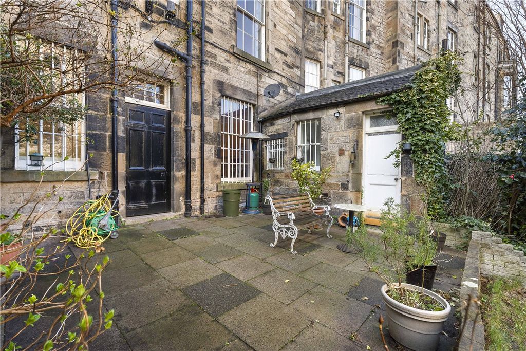 Additional image 23 of 4 bed flat for saleClarendon Crescent, West End, Edinburgh EH4