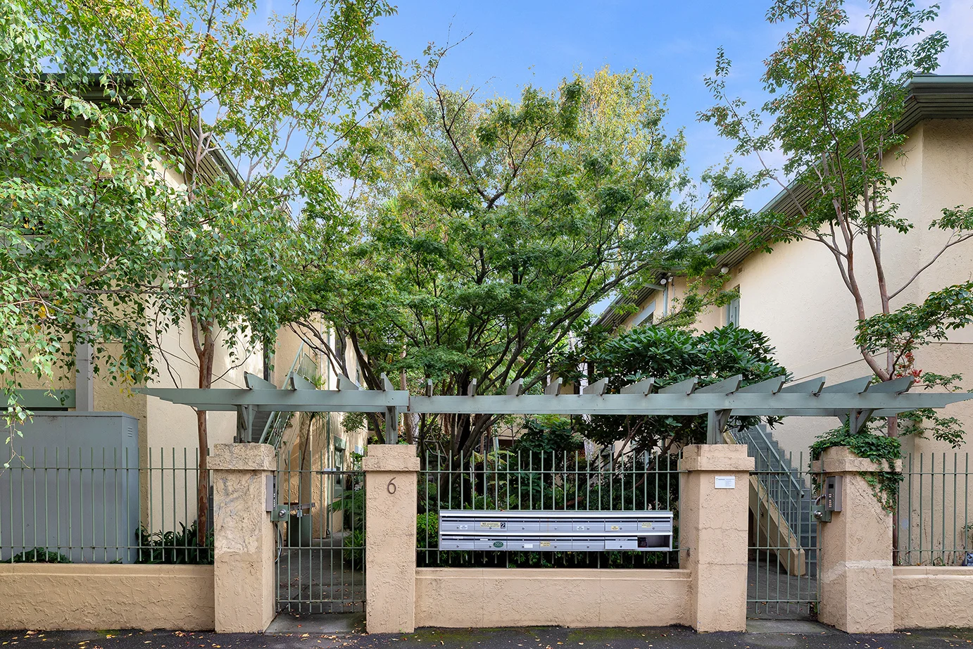 Additional image 8 of 2/6 West Beach Road, St Kilda West VIC 3182
