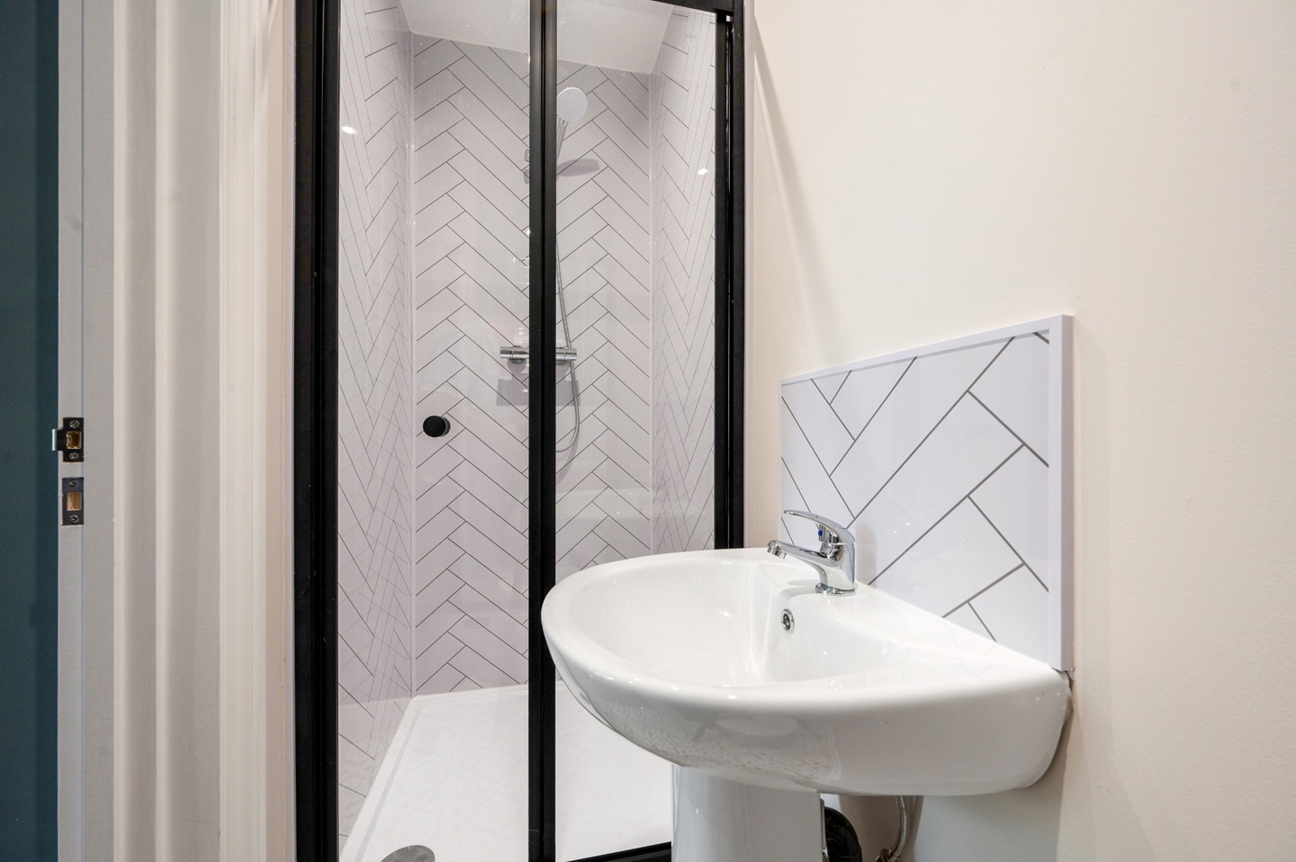 Additional image 42 of Room in a Shared House, Crompton Street, DE1, N1 7GU