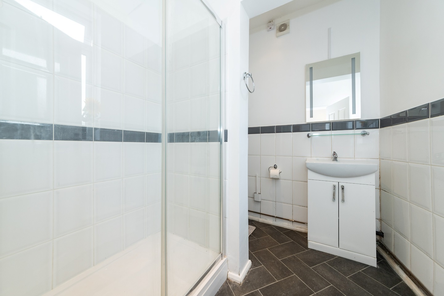 Additional image 17 of 1 Bed Flat, Goosbrok Road, RG4, N1 7GU