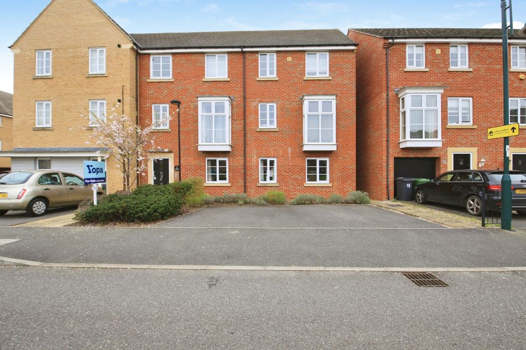 Additional image 17 of 2 bed flat for saleMolyneux Square, Peterborough PE7