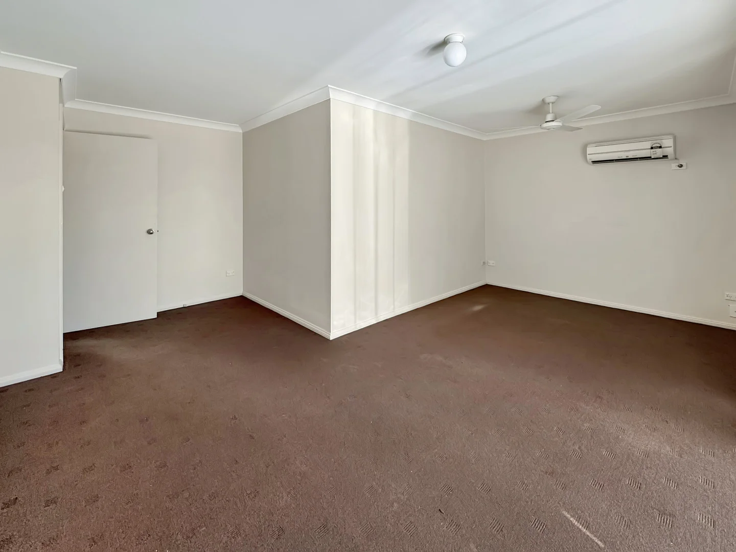 Additional image 7 of 134 Moss Avenue, Narromine NSW 2821